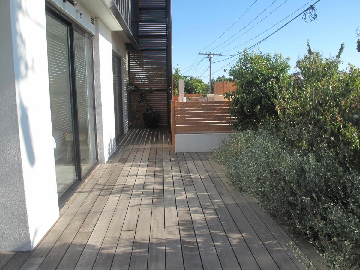 Modern 3 Bedroom Apt With Free Parking, Netflix, Wifi & Welcome Wine By Bnb Pro Melbourne Esterno foto
