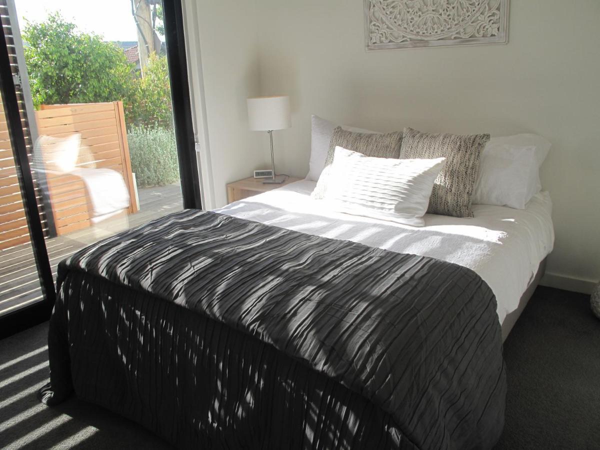 Modern 3 Bedroom Apt With Free Parking, Netflix, Wifi & Welcome Wine By Bnb Pro Melbourne Esterno foto
