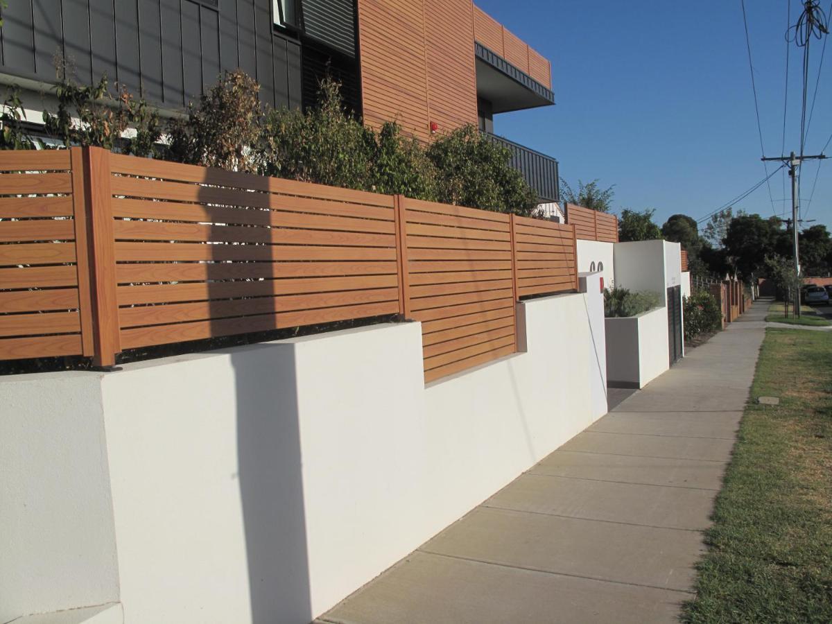 Modern 3 Bedroom Apt With Free Parking, Netflix, Wifi & Welcome Wine By Bnb Pro Melbourne Esterno foto